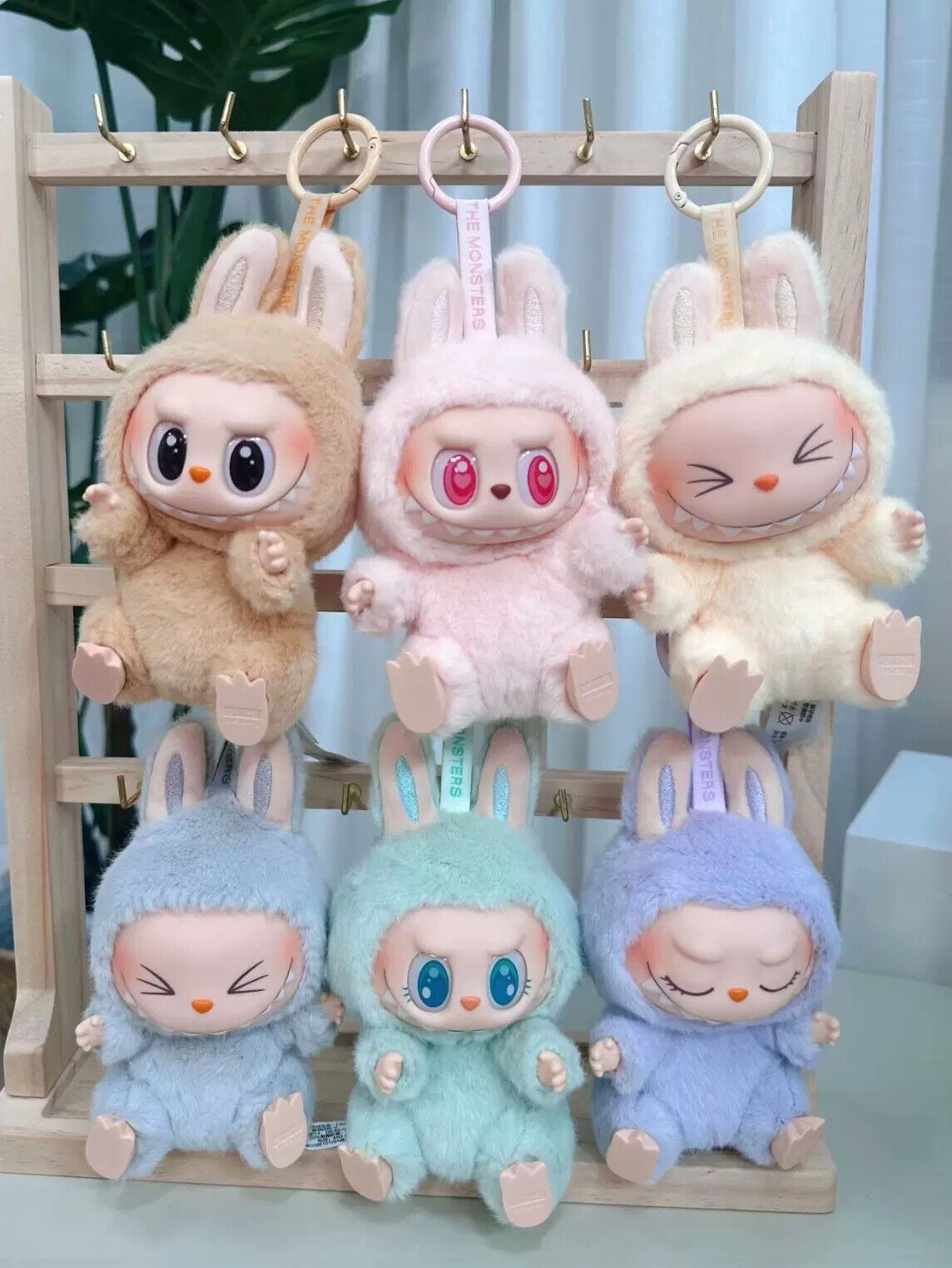 LAFUFU™ Emotional Support Plush Keychain – Mini Kawaii Buddy