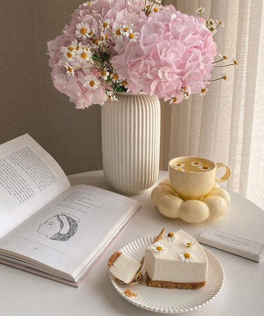 21 Aesthetic Gifts for Her That She’ll Absolutely Love